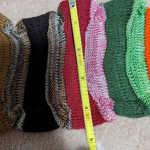 Cejon NWOT Light Knit Women's Scarf w/ Ruffled Edges - Picture 8 of 10